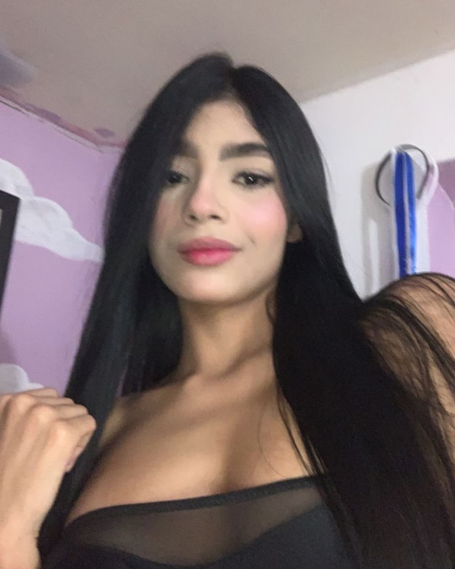 Ximena Soy una chica emprendedora  trabajadora e independiente