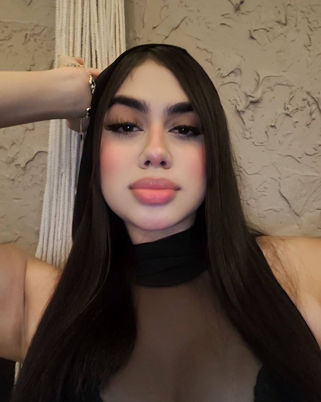 Alejandra Soy aleja i speak in english y hablo español