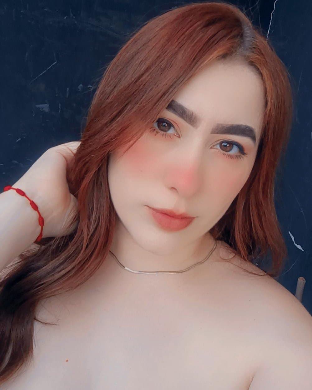 Sara Soy sutil, suave, llevadera, reservada, muy sociable, prudente, de pocas palabras, tranquila, misteriosa, observadora, analitica, noble, sensible. Cuido mucho mis palabras para no herir a nadie. Hablo en un tono de voz bajo. No me gustan nada los gritos, peleas ni conflictos.