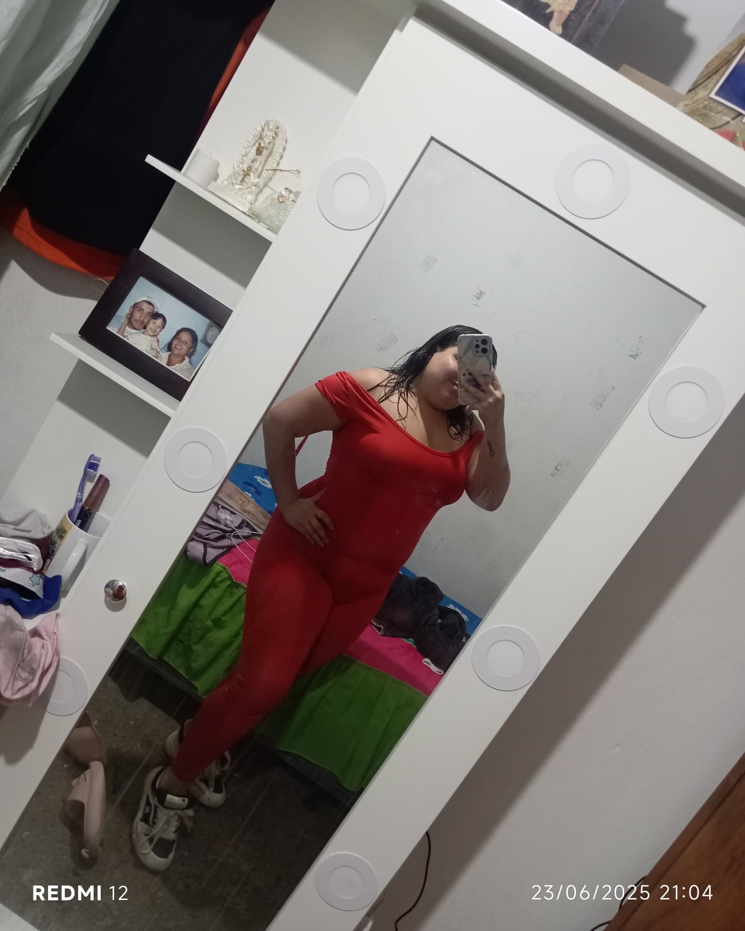 Vanessa Me gusta bailar 
Salir 
Conocer lugares hermosos 
💋😛😛